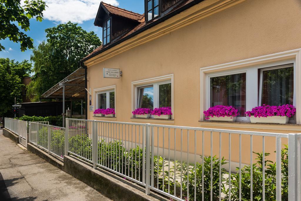 Rooms Lidija Загреб Стая снимка