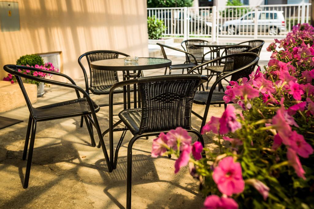 Rooms Lidija Загреб Стая снимка