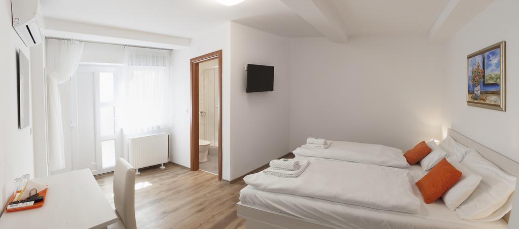 Rooms Lidija Загреб Екстериор снимка
